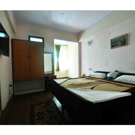 Anamika Hotel Nainital Extérieur photo
