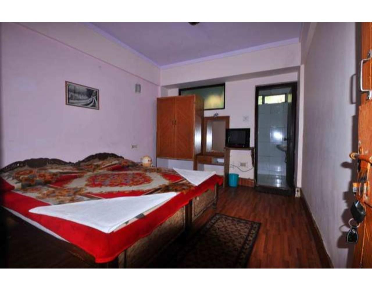 Anamika Hotel Nainital Extérieur photo