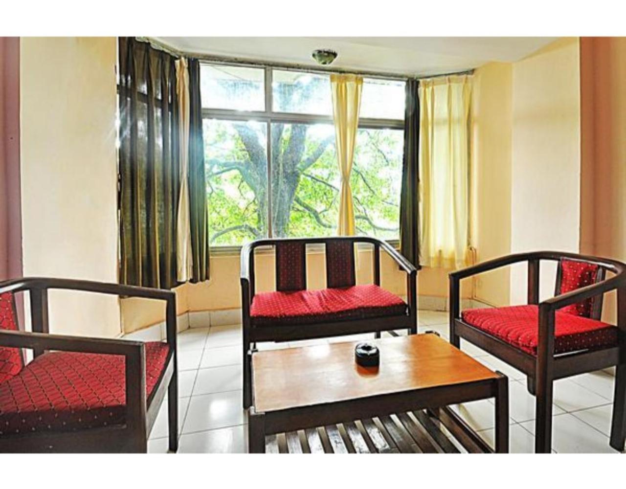 Anamika Hotel Nainital Extérieur photo