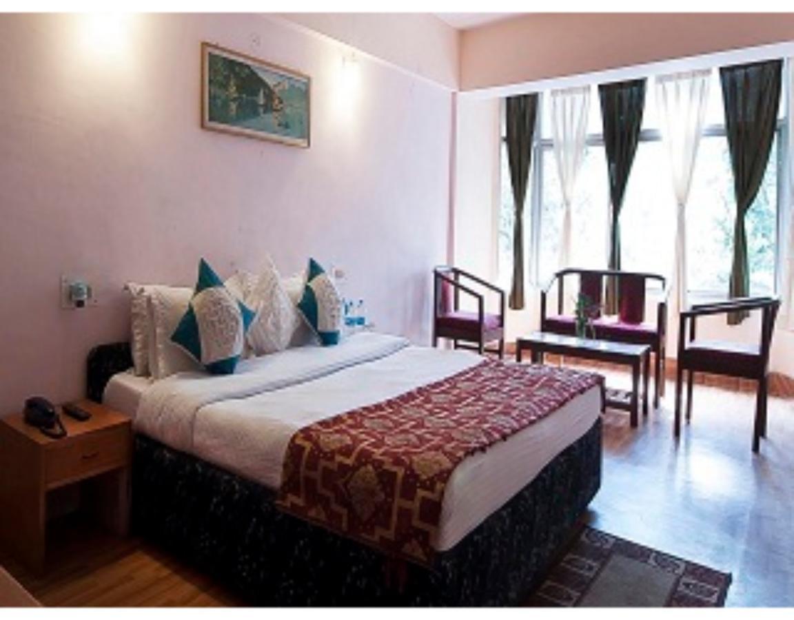 Anamika Hotel Nainital Extérieur photo